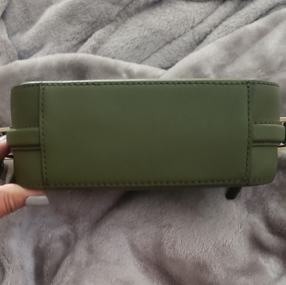 Kate Spade - Picture 4 of 4